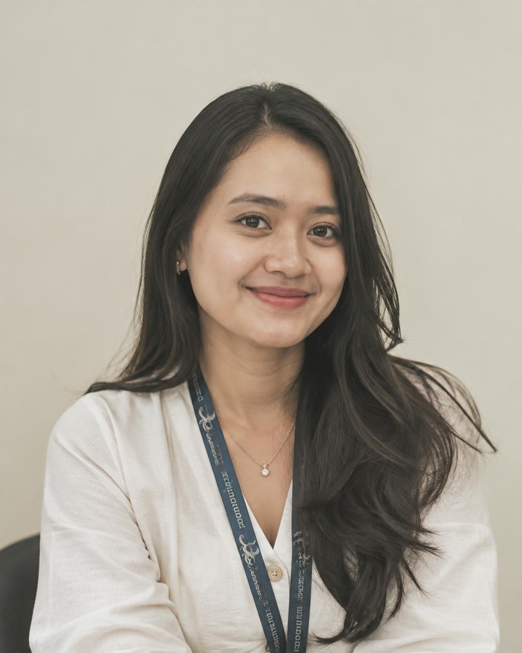 Citra, travel consultant CRU